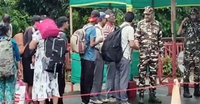 Indians return via Panitanki as tensions escalate in Nepal