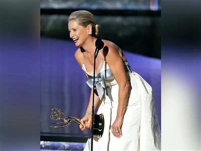 Katherine LaNasa wins Emmy for 'The Pitt,' thanks husband Grant Show in emotional speech