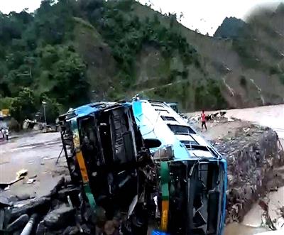 Himachal Pradesh: Heavy rain wreaks havoc in Dharampur, bus stand submerged, vehicles swept away