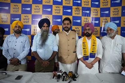 Leader Yadwinder Singh Returns to AAP