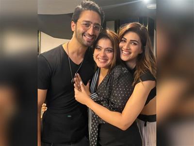 Shaheer Sheikh gets emotional as he recalls working with Kajol and Kriti Sanon in ‘Do Patti’