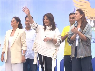 Archana Puran Singh, Huma Qureshi, Shefali Shah and Sunil Grover flag off Sekhon IAF Marathon 2025