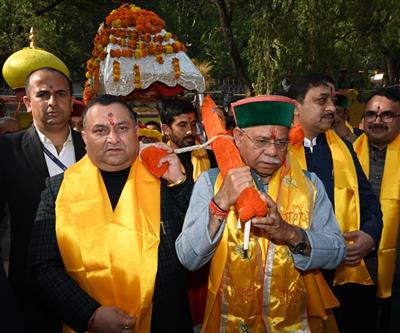 Initiative of daily Aarti at Renuka Ji Lake is commendable: Governor
