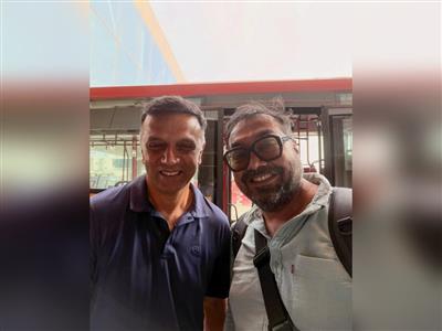 Anurag Kashyap beams with joy as he meets his ‘hero’ Rahul Dravid on a flight