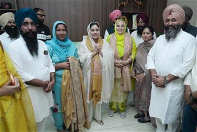 Dr. Gurpreet Kaur and CM Mann's Mother campaign in support of Harmeet Sandhu; several families join AAP