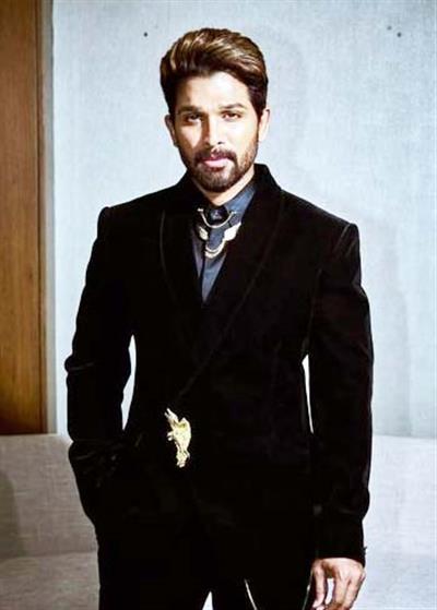 Allu Arjun says 'I wish for peace to prevail once again' after the horrific Delhi blast