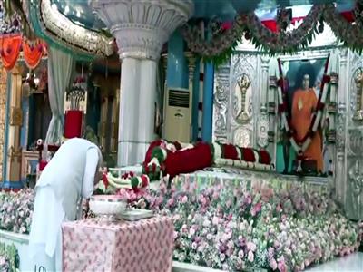 Andhra Pradesh: PM Modi pays respects at Sri Sathya Sai Baba's Mahasamadhi in Puttaparthi