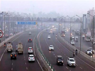 Delhi air quality improves slightly; AQI at 370, remains in 'very poor' category
