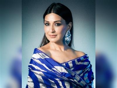 Sonali Bendre condemns SC’s order to remove stray dogs from public places