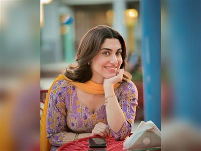 Delbar Arya shares how shooting for ‘Jadon Da Mobile Aagya’ took her back to her college days