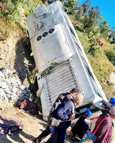 Uttarakhand CM condoles loss of five lives in bus accident in Tehri Garhwal