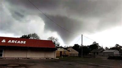 Tornado tears through Harris County, Texas; over 100 homes damaged