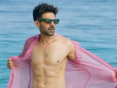 Kartik Aaryan calls shooting the title track of Tu Meri Main Tera an ‘absolute banger’