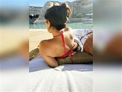 Nick Jonas celebrates 7 years of being married to his 'dream girl' Priyanka Chopra'