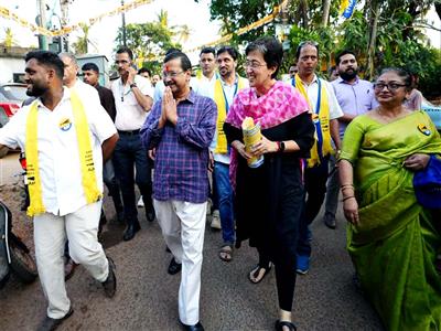 Goa: Arvind Kejriwal carries out door-to-door campaign in Anjuna ahead of Zilla panchayat elections