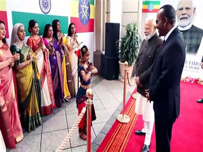 PM Modi receives warm welcome in Addis Ababa, meets Indian diaspora