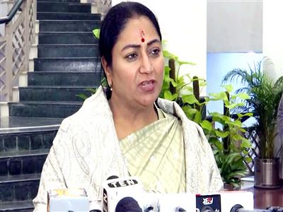Delhi CM Rekha Gupta extends New Year 2026 greetings, hopes for prosperity and development