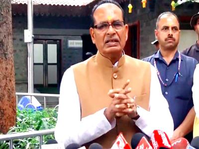 Union Minister Shivraj Singh Chouhan highlights bumper Rabi harvest, emphasises village development