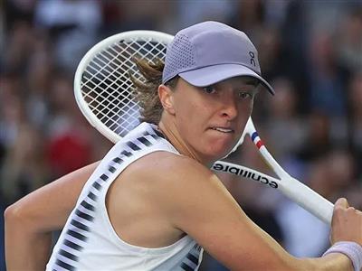 Aus Open: Swiatek reaches 24th straight Major third round; Selekhmeteva stuns Badosa