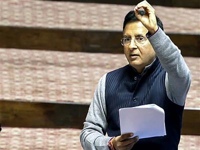 Centre's debt for 2024-25 at Rs 185.95 lakh Cr, Cong MP Randeep Surjewala says 