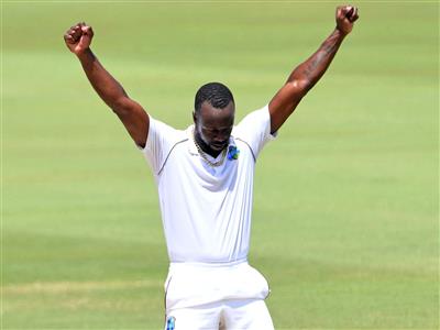 Durham signs Kemar Roach for County Championship