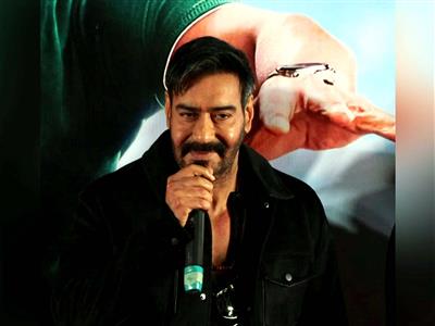 Ajay Devgn wishes fans a fun-filled Holi with iconic 'Golmaal 3' clip