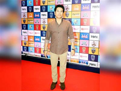 Hope this day brings success, happiness, and positivity: Sachin, Kohli lead Holi greetings