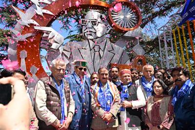 CM offers floral tributes to Dr. B.R. Ambedkar