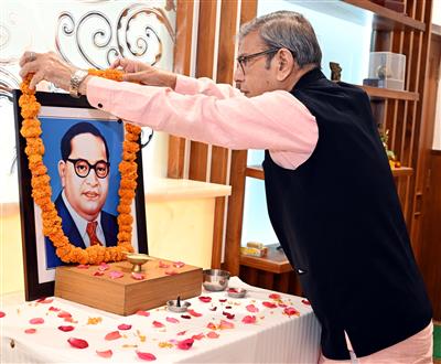 Haryana Governor Prof Ashim Kumar Ghosh pays tributes to Bharat Ratna Dr BR Ambedkar on his jayanti