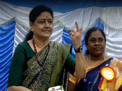 AIPTMMK Gen Secy VK Sasikala casts her vote in Chennai during Tamil Nadu assembly polls