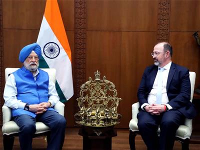 Hardeep Singh Puri meets S&P Global President Dave Ernsberger, hold talks on energy markets, supply chain stability