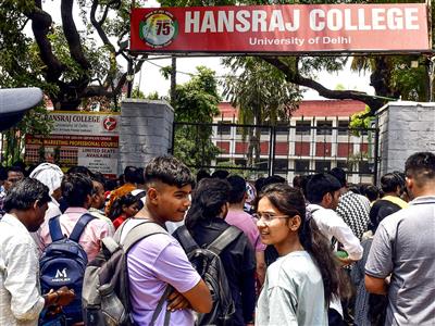 Delhi Police registers FIR over Hansraj College fest clash