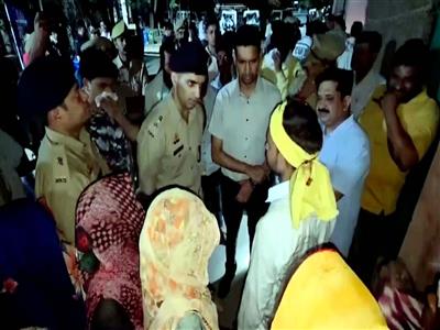 Uttar Pradesh: 4 dead, 3 injured in Hamirpur truck-car collision