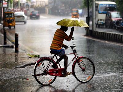 Light rain, gusty winds likely over Delhi-NCR and adjoining states in next 2 hours: RWFC