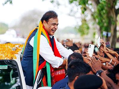 Himanta Biswa Sarma seeks Maa Kamakhya's blessings for 