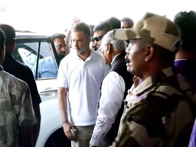 Congress top brass arrives in Thiruvananthapuram to attend swearing-in of UDF govt in Keralam