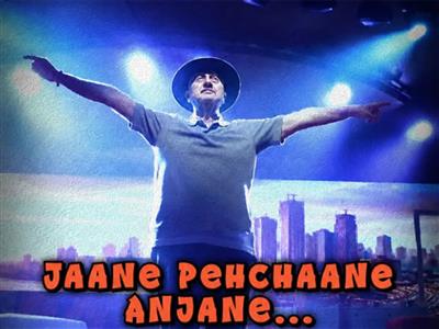 Anupam Kher receives double standing ovations for 'Jaane Pehchaane Anjaane' in Delhi show