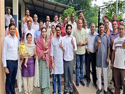 High enthusiasm marks final phase of Himachal panchayat polls; Women and youth participate in large numbers