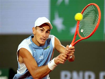 French Open: Matteo Arnaldi advances to SFs after Matteo Berrettini retires