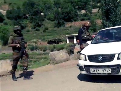 J-K: Security Forces intensify Anti-Terror search in Gambhir Mughlan forests