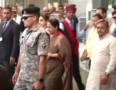 Delhi CM Rekha Gupta visits Max Saket, inquires about health of injured in Malviya Nagar fire tragedy