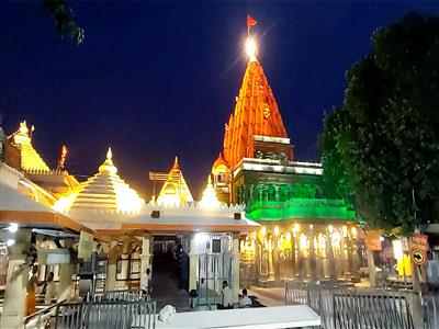 Mahakaleshwar Temple witnesses massive rush of devotees on Somvati Amavasya