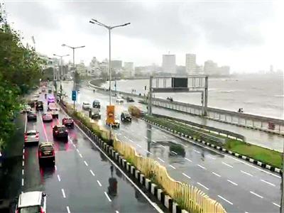 IMD forecasts heavy rain, strong winds over Mumbai; waterlogging disrupts Western Railway Services