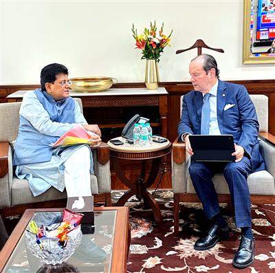 Union Minister Piyush Goyal meets Panama FM Vasquez to deepen India-Panama partnership