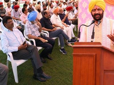 Haryana CM Nayab Saini interacts with Senior Journalists Forum in Chandigarh