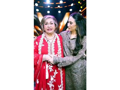 Karisma Kapoor reunites with Helen on sets of 'India's Best Dancer'