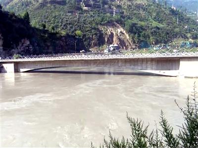 J-K: Pul Doda bridge closed for traffic after crack develops amid heavy rainfall