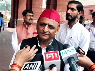SP Chief Akhilesh Yadav accuses BJP, allies of 'betraying faith', alleges misuse of temple funds