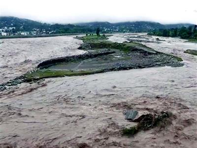 J-K: Cloudburst hits Kishtwar, shops damaged; no loss of life reported