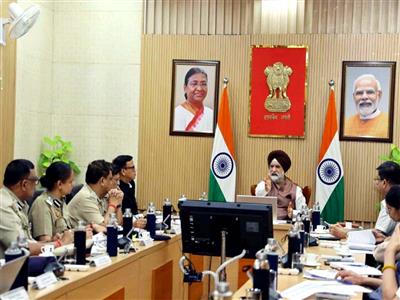 Delhi LG reviews traffic management, monsoon preparedness, Kanwar Yatra and Independence Day arrangements